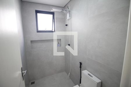 Banheiro 1 de casa à venda com 4 quartos, 330m² em Industrial, Contagem