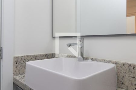 Banheiro de apartamento para alugar com 1 quarto, 28m² em Farroupilha, Porto Alegre