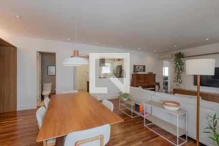 Sala de apartamento à venda com 3 quartos, 136m² em Campo Belo, São Paulo