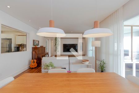 Sala de apartamento à venda com 3 quartos, 136m² em Campo Belo, São Paulo