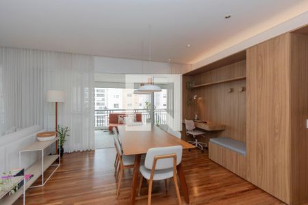 Sala de apartamento à venda com 3 quartos, 136m² em Campo Belo, São Paulo