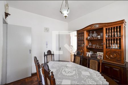 Apartamento à venda com 3 quartos, 106m² em Santa Tereza, Belo Horizonte