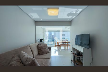 Sala de apartamento para alugar com 3 quartos, 85m² em Jardim Caravelas, São Paulo