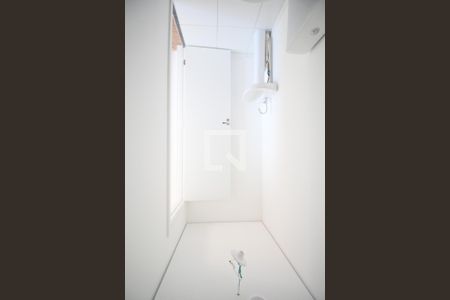 Banheiro de apartamento para alugar com 1 quarto, 28m² em Morumbi, São Paulo