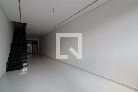 Casa à venda com 2 quartos, 85m² em Vila Nhocuné, São Paulo