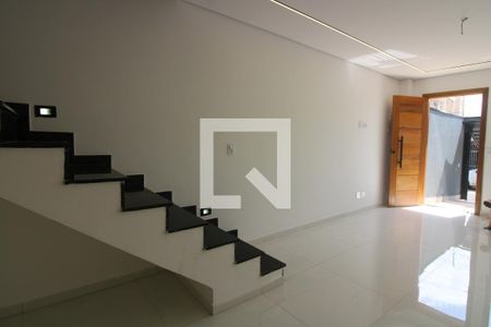 Casa à venda com 2 quartos, 85m² em Vila Nhocuné, São Paulo