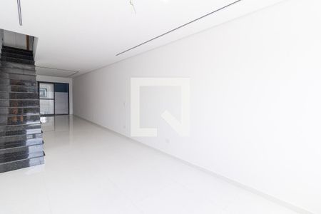 Sala de casa à venda com 2 quartos, 85m² em Vila Nhocuné, São Paulo