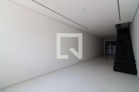 Sala de casa à venda com 2 quartos, 85m² em Vila Nhocuné, São Paulo