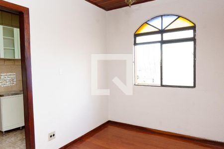 Apartamento à venda com 3 quartos, 200m² em Bairro da Glória, Contagem