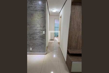 Corredor de apartamento à venda com 2 quartos, 49m² em Taquara, Rio de Janeiro