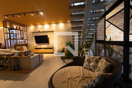 Casa de Condomínio para alugar com 3 quartos, 250m² em Jardim Panorama, Jacareí