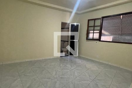 Quarto de apartamento para alugar com 3 quartos, 200m² em Jardim Vinte E Cinco de Agosto, Duque de Caxias