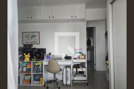 Quarto de apartamento à venda com 2 quartos, 85m² em Santa Rosa, Niterói