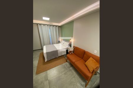 Sala / Quarto de apartamento para alugar com 1 quarto, 30m² em Pinheiros, São Paulo