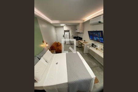 Sala / Quarto de apartamento para alugar com 1 quarto, 30m² em Pinheiros, São Paulo