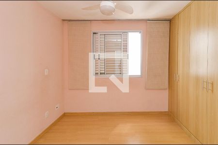 Suíte de apartamento para alugar com 3 quartos, 90m² em Santo Antônio, Belo Horizonte