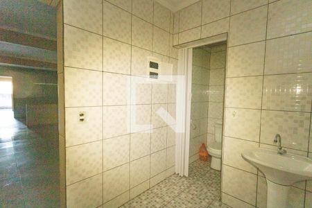 Banheiro  de casa à venda com 3 quartos, 125m² em Jardim Apura, Diadema