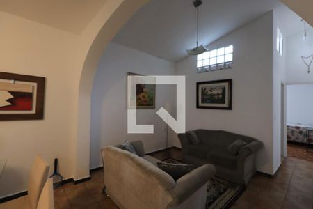 Sala de casa à venda com 4 quartos, 160m² em Vila Carrão, São Paulo