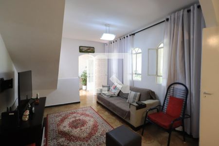 Sala de casa à venda com 4 quartos, 160m² em Vila Carrão, São Paulo