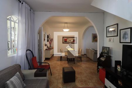 Sala de casa à venda com 4 quartos, 160m² em Vila Carrão, São Paulo