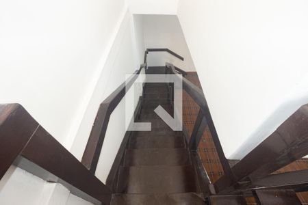 Escada de casa para alugar com 3 quartos, 265m² em Campo Grande, Rio de Janeiro