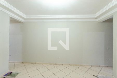 Sala de casa para alugar com 3 quartos, 200m² em Jardim Jaragua, São Paulo