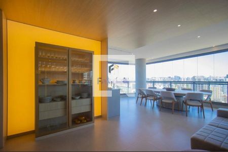 Apartamento à venda com 2 quartos, 168m² em Vila Nova Conceição, São Paulo