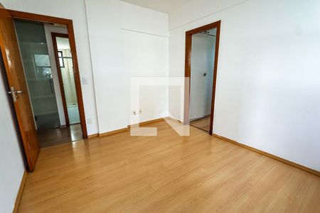 Quarto Suíte de apartamento para alugar com 3 quartos, 250m² em Buritis, Belo Horizonte