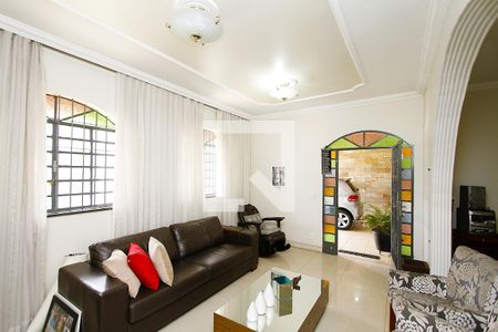 Sala de casa à venda com 4 quartos, 300m² em Dom Bosco, Belo Horizonte