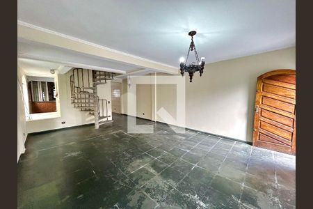 Sala de casa para alugar com 3 quartos, 180m² em Cidade Parque Alvorada, Guarulhos