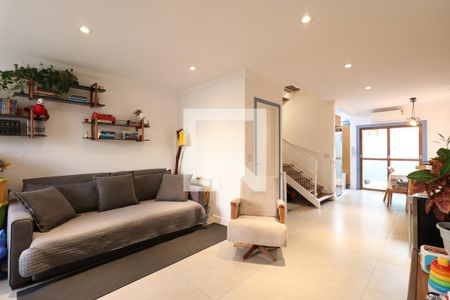 Sala de casa à venda com 3 quartos, 164m² em Vila Romana, São Paulo