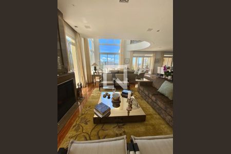 Foto 01 de casa de condomínio à venda com 5 quartos, 1000m² em Tamboré, Santana de Parnaíba