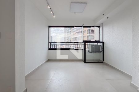 Studio - Varanda de kitnet/studio para alugar com 1 quarto, 37m² em Sacoma, São Paulo