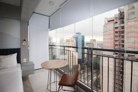 Suíte  de apartamento para alugar com 1 quarto, 25m² em Indianópolis, São Paulo