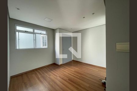 Apartamento à venda com 2 quartos, 57m² em Diehl, Novo Hamburgo