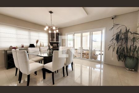 Sala de casa de condomínio para alugar com 5 quartos, 560m² em Parque Imperador, Campinas