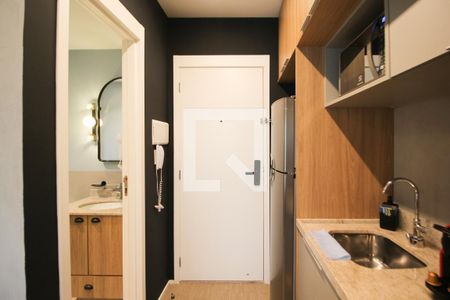 Cozinha de kitnet/studio para alugar com 1 quarto, 25m² em Indianópolis, São Paulo