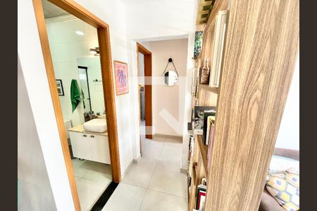 Corredor de apartamento à venda com 2 quartos, 86m² em Santa Teresinha, São Paulo