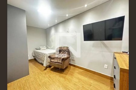 Casa à venda com 4 quartos, 190m² em Vila Carrão, São Paulo