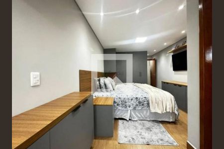 Casa à venda com 4 quartos, 190m² em Vila Carrão, São Paulo