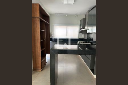 Casa de Condomínio para alugar com 3 quartos, 270m² em Laranjeiras, Uberlândia