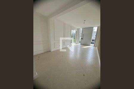 Casa de Condomínio à venda com 3 quartos, 275m² em Parque Sinai, Santana de Parnaíba