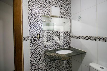 Banheiro de apartamento para alugar com 1 quarto, 80m² em Colégio, Rio de Janeiro