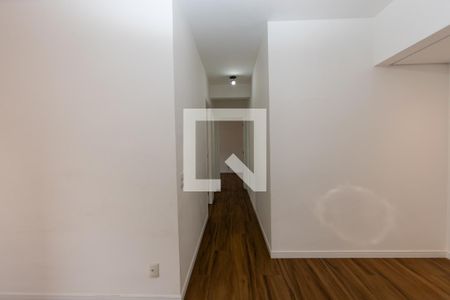 Corredor de apartamento para alugar com 2 quartos, 60m² em Jardim Iracema/aldeia, Barueri