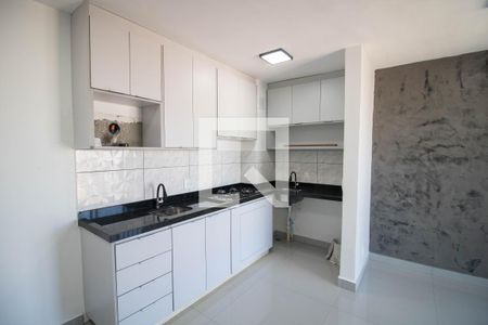 SALA E COZINHA de apartamento para alugar com 2 quartos, 38m² em Limão, São Paulo