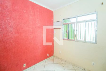 Quarto 1 de casa para alugar com 2 quartos, 90m² em Realengo, Rio de Janeiro