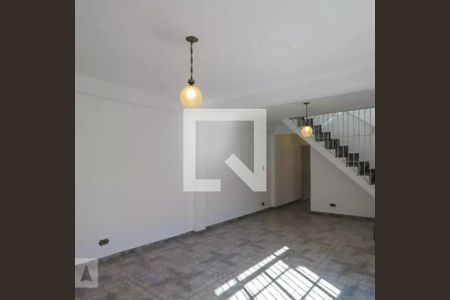 Foto 02 de casa à venda com 3 quartos, 230m² em Chácara Inglesa, São Paulo