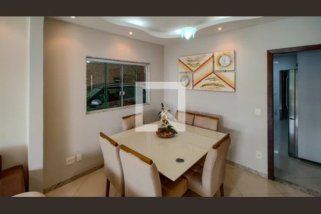 Casa para alugar com 5 quartos, 190m² em Jardim dos Comerciários, Belo Horizonte