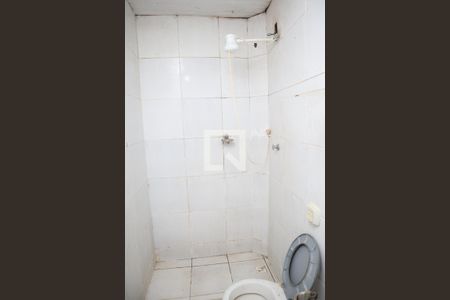 BANHEIRO de casa para alugar com 1 quarto, 30m² em Vargem Grande, Rio de Janeiro