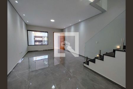 Casa à venda com 3 quartos, 151m² em Vila Carrão, São Paulo